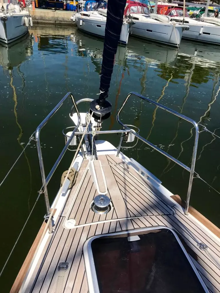 Gin Fizz Charter Boat