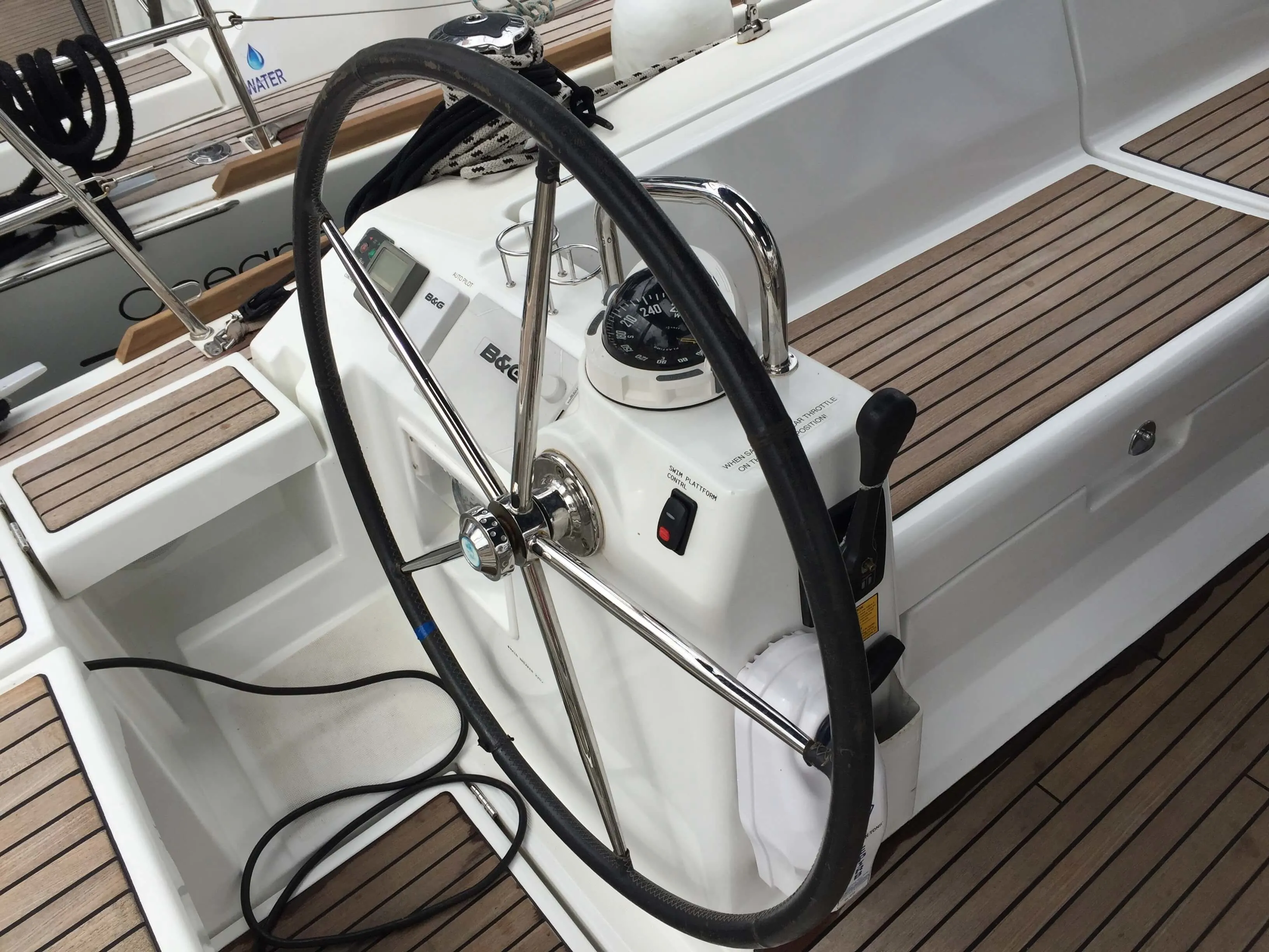 Gin Tonic Charter Boat