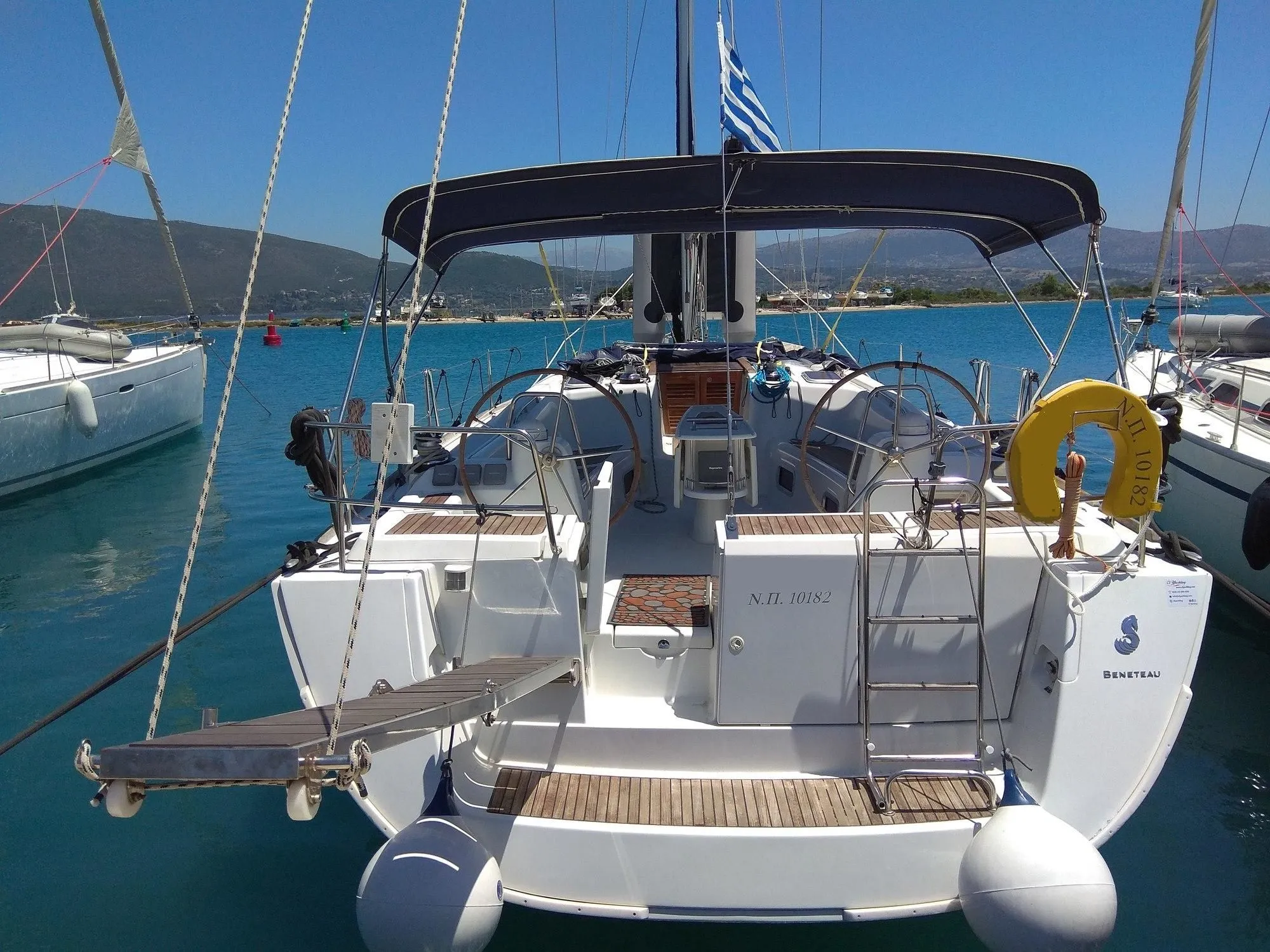 Explore Nikiana on a 13.68m Rental Sailing Yacht Beneteau Oceanis 46