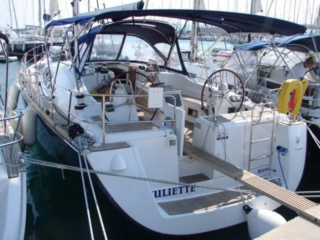 Juliette Charter Boat - 5
