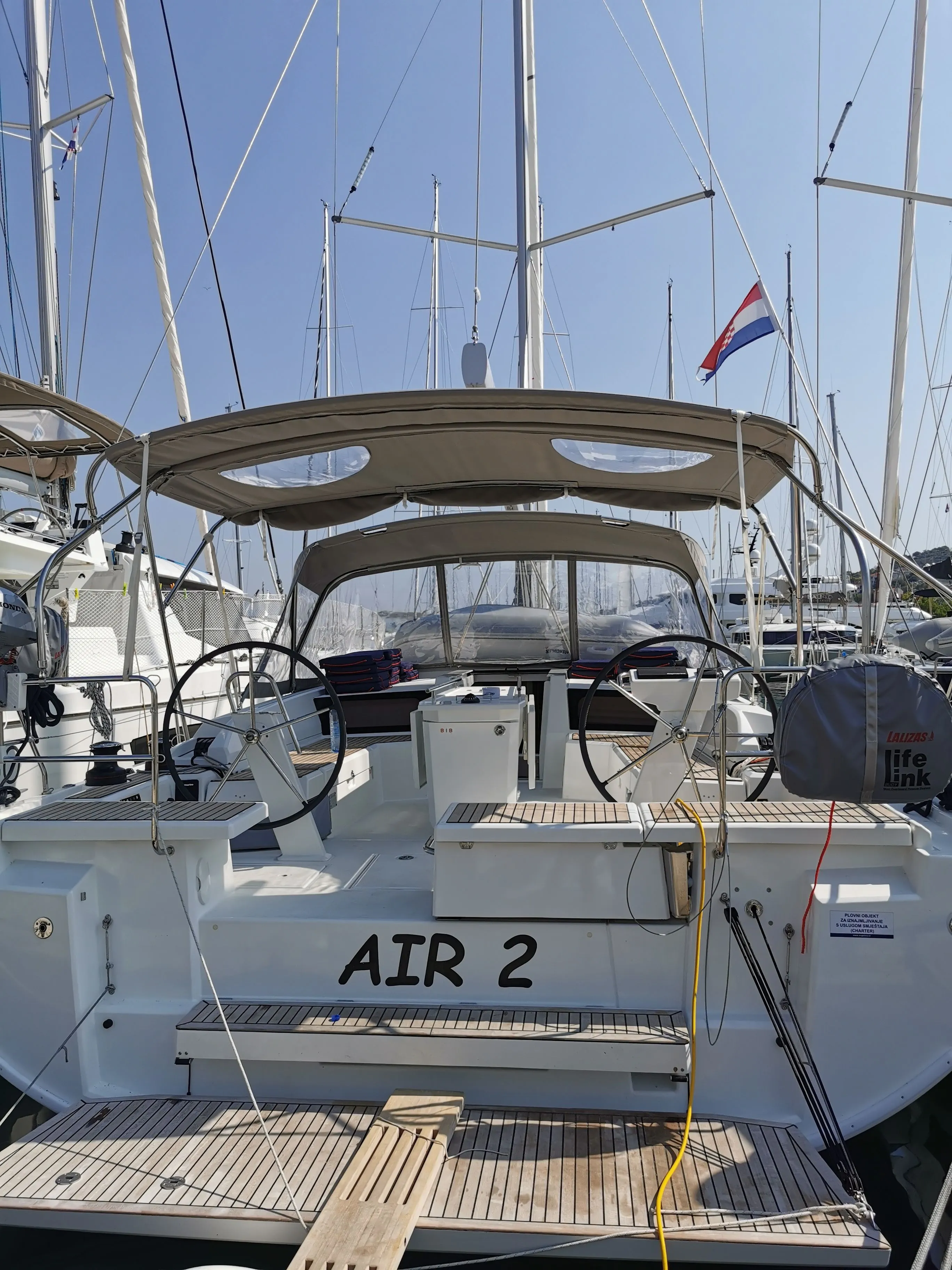 Air 2 Charterboot - 3