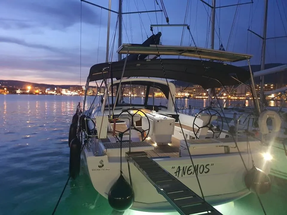 Rent a 14.9m Beneteau Oceanis 46.1 Sailing Yacht in Volos