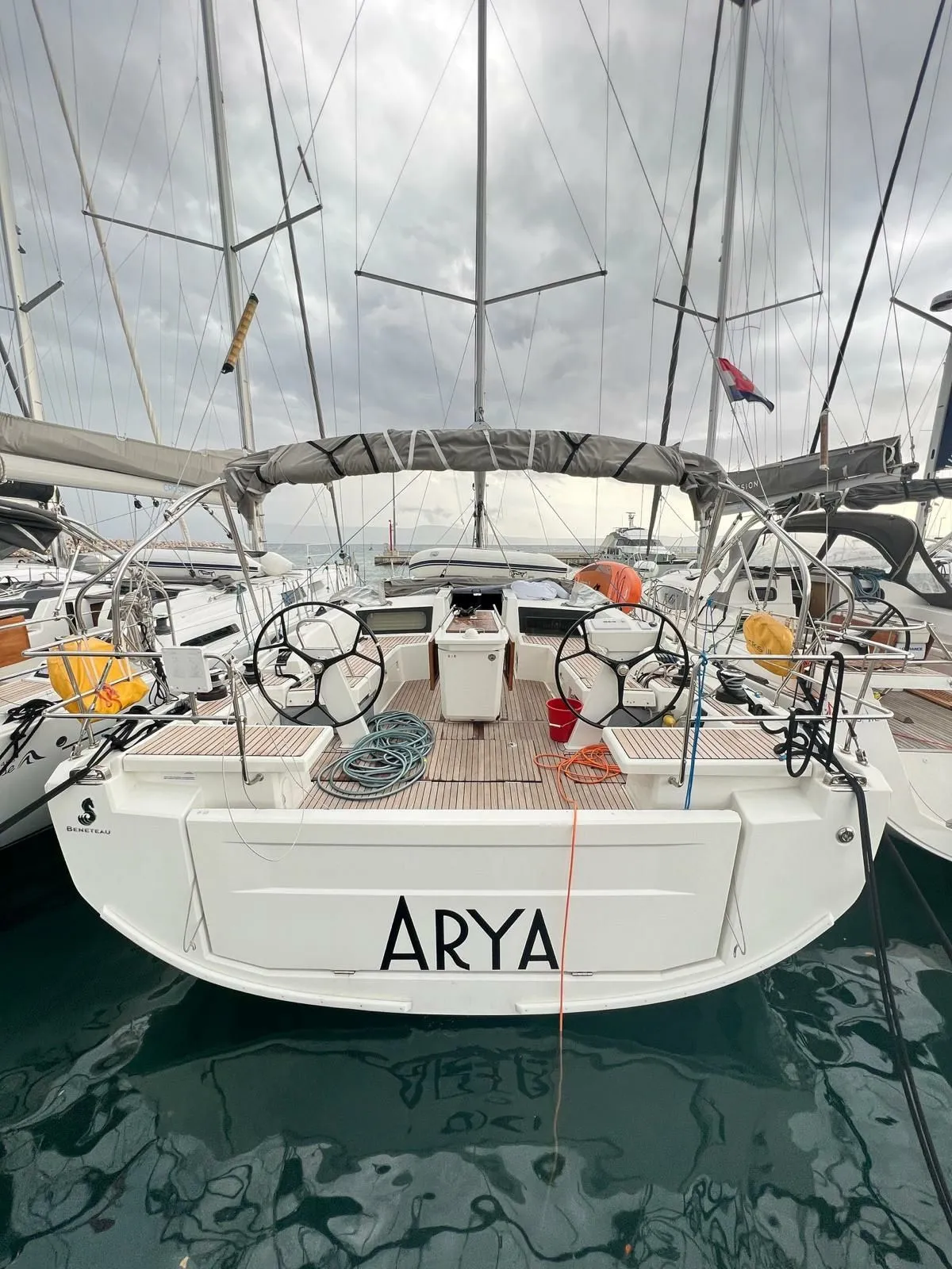 Boot - Charter a 14.6m 5 Cabin Sailing Yacht in Novi Vinodolski