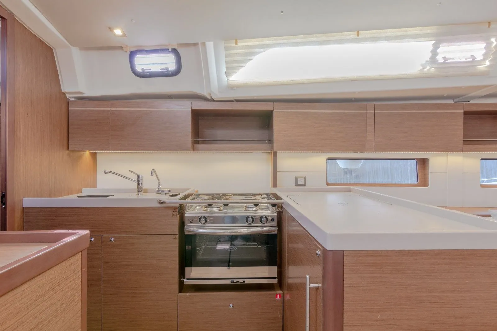 Baléria Charter Boat