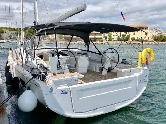 Daria & Engara Charter Boat - 4