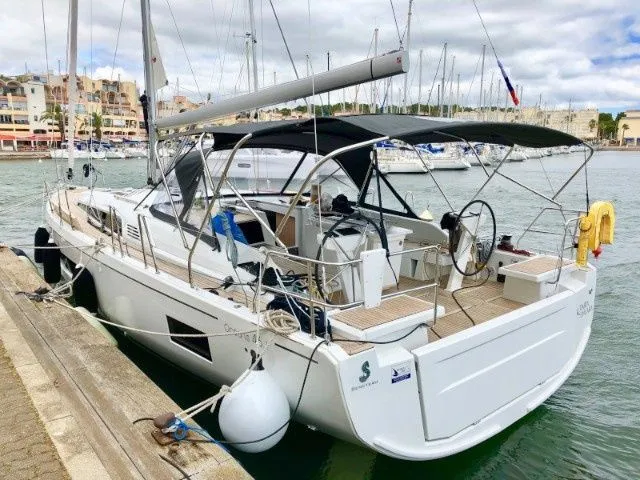 Daria & Engara Charter Boat - 3