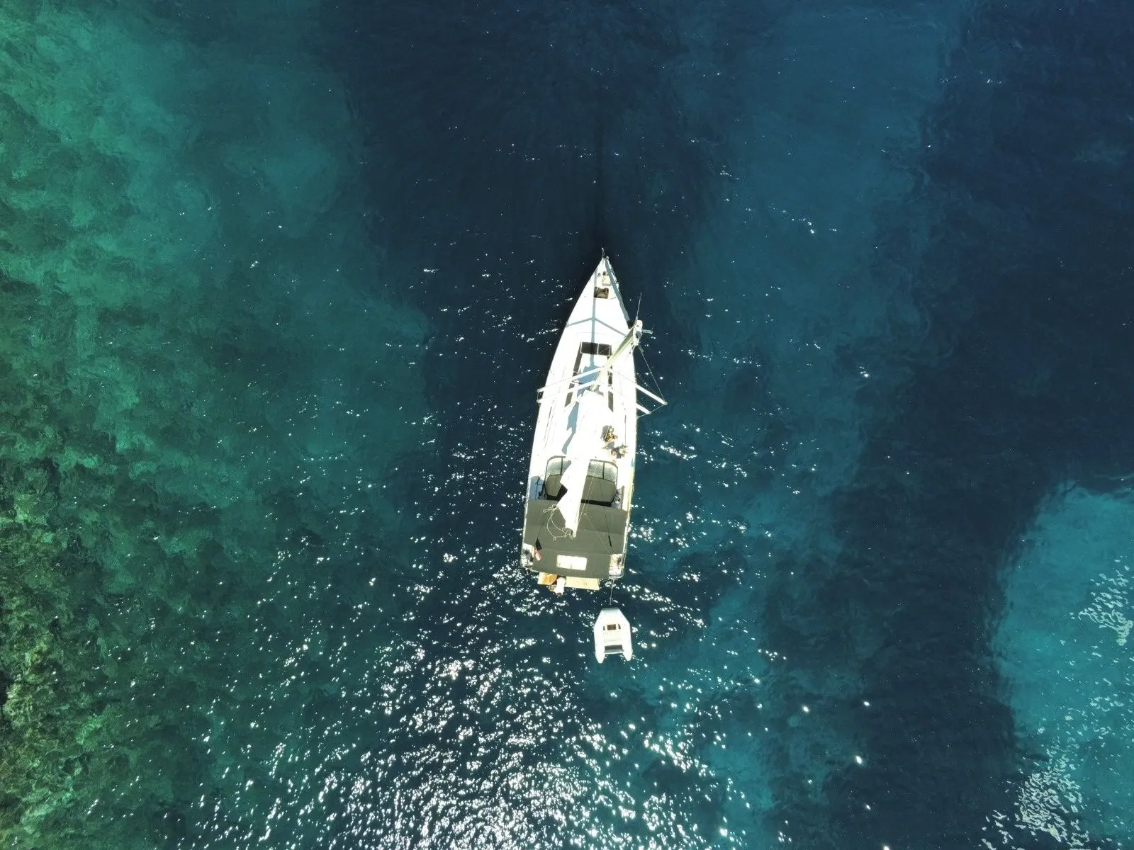 Rent a 14.6m Sailing Yacht Beneteau Oceanis 46.1 in Rogač