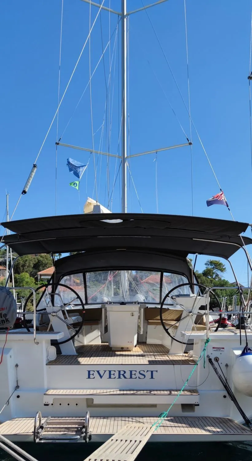 Everest Charterboot - 5