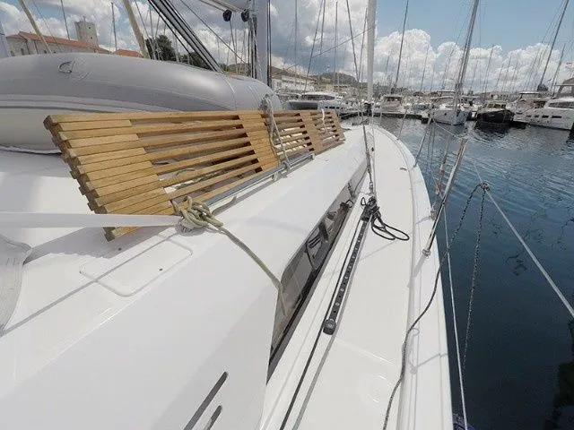 Greta Charterboot - 5