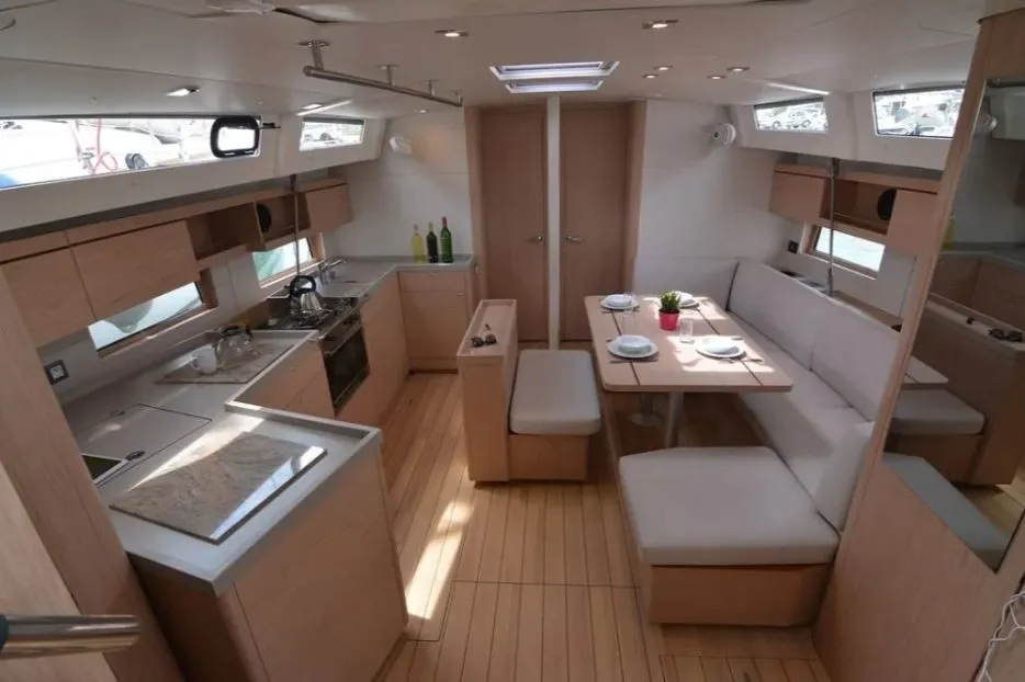 Kos 46.8 Charter Boat - 5