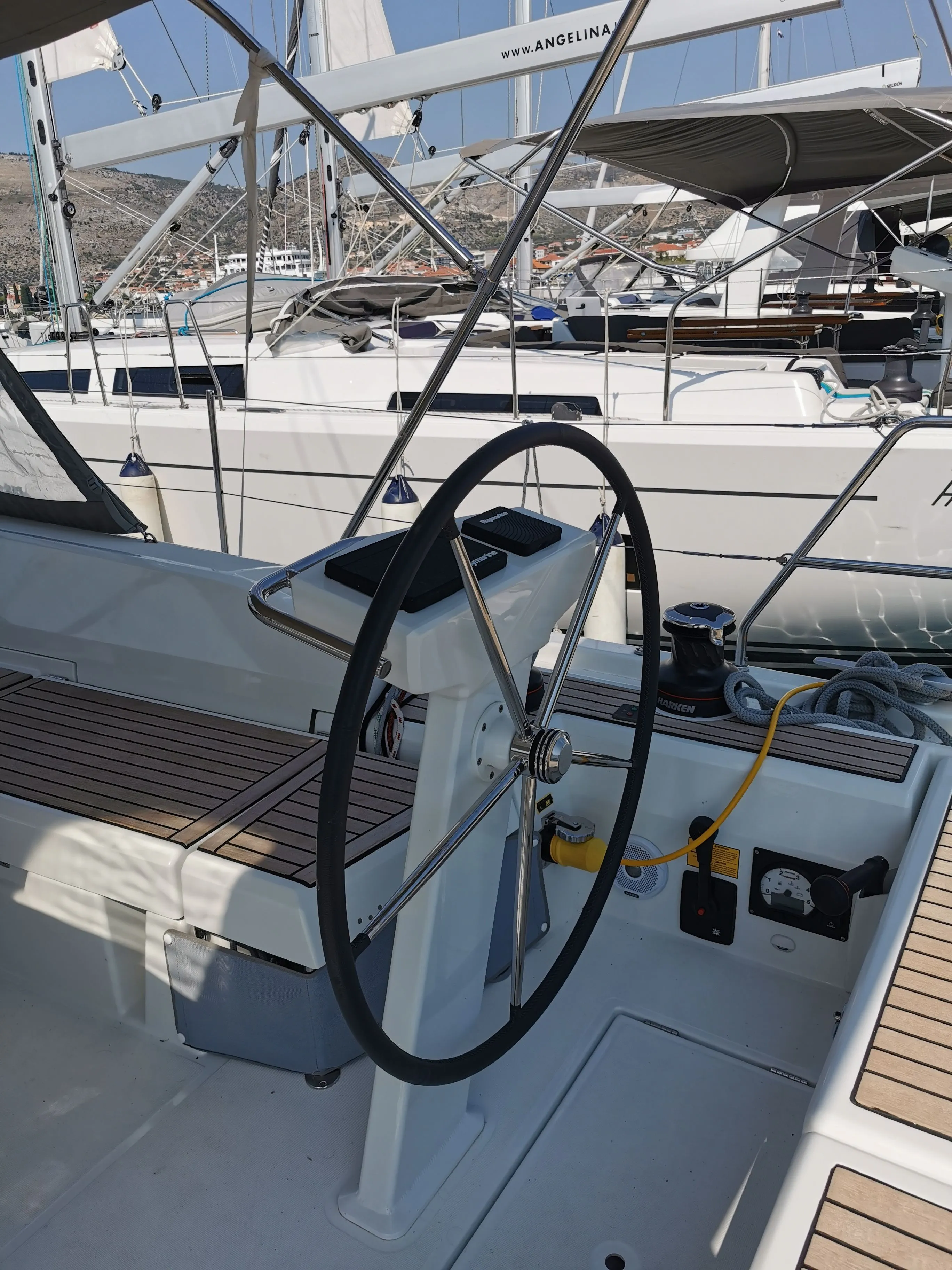 Ladybug Charterboot - 4