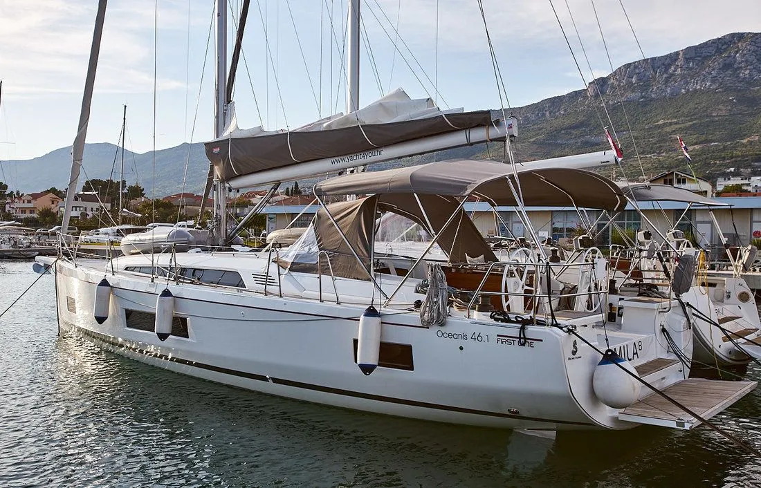 Mila 8 Charterboot - 4