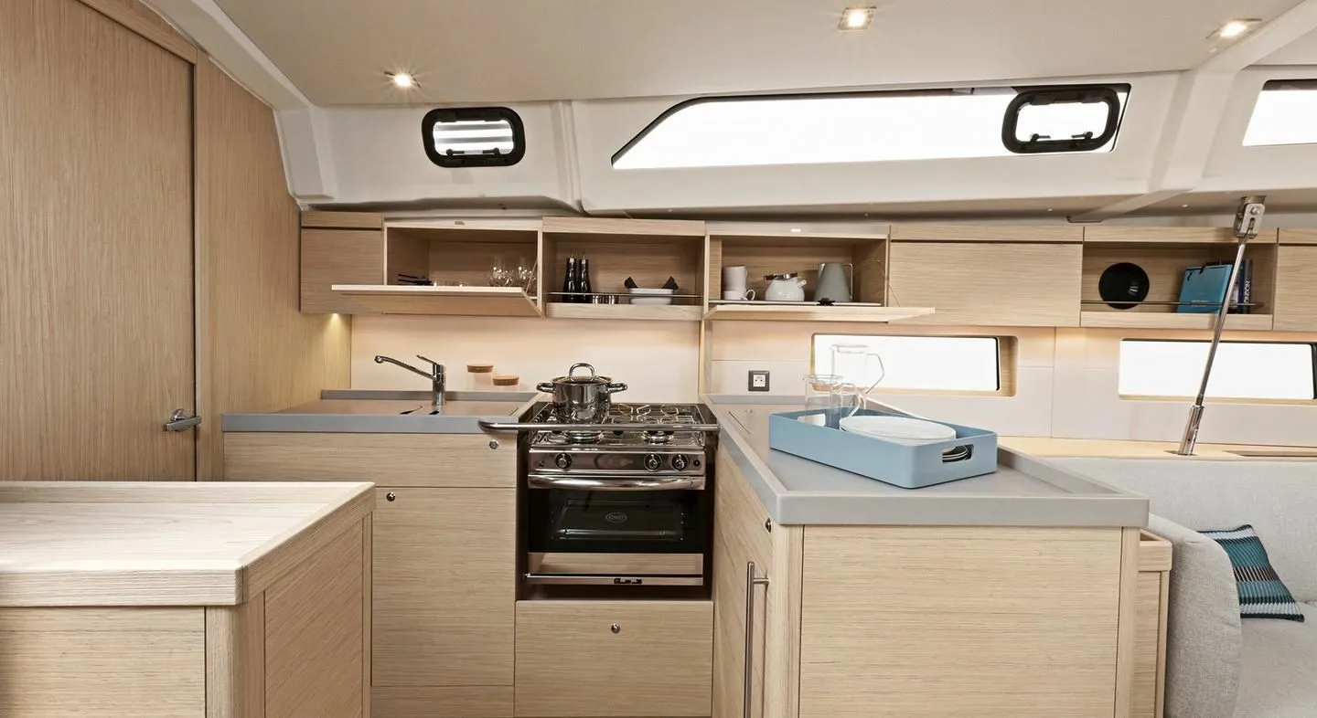 Moorings 24 Charter Boat