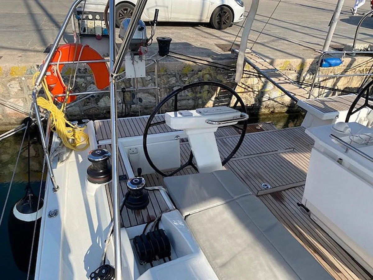 Ostria Charter Boat - 4