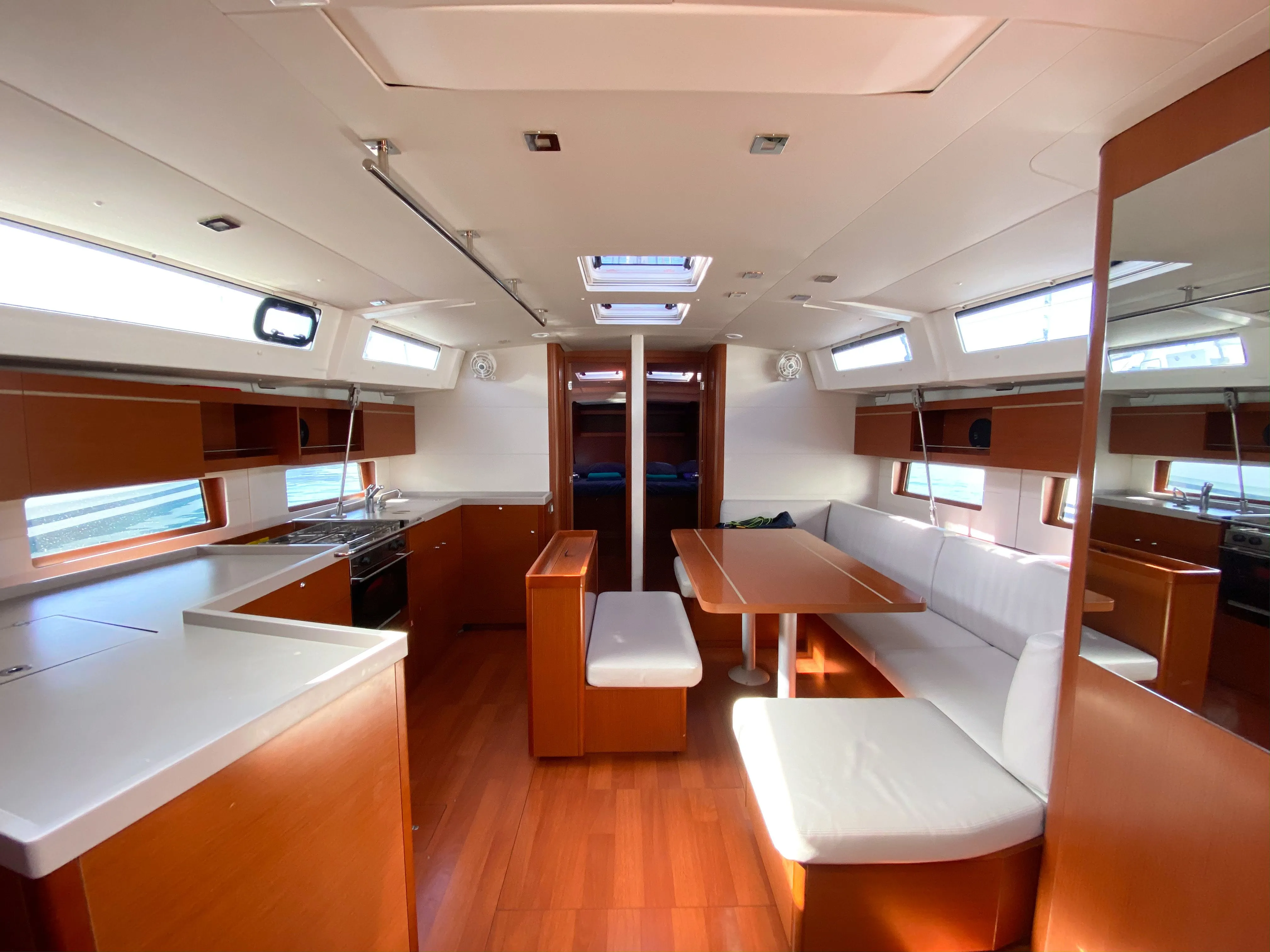 Charter a 14.6m Sailing Yacht in San Miguel de Abona