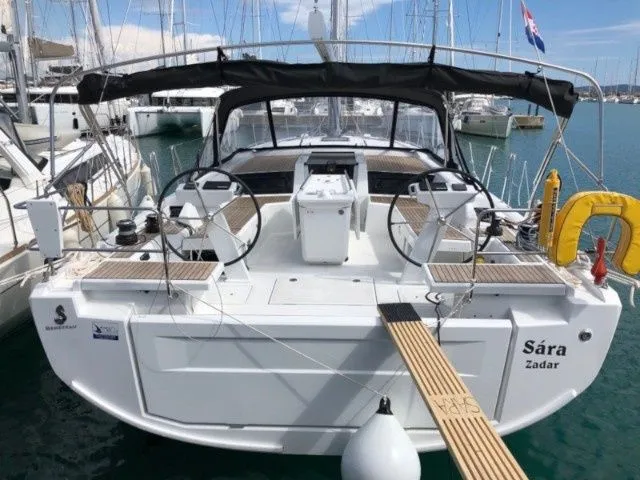 Boot - Charter a 14.6m Boat in Sukosan