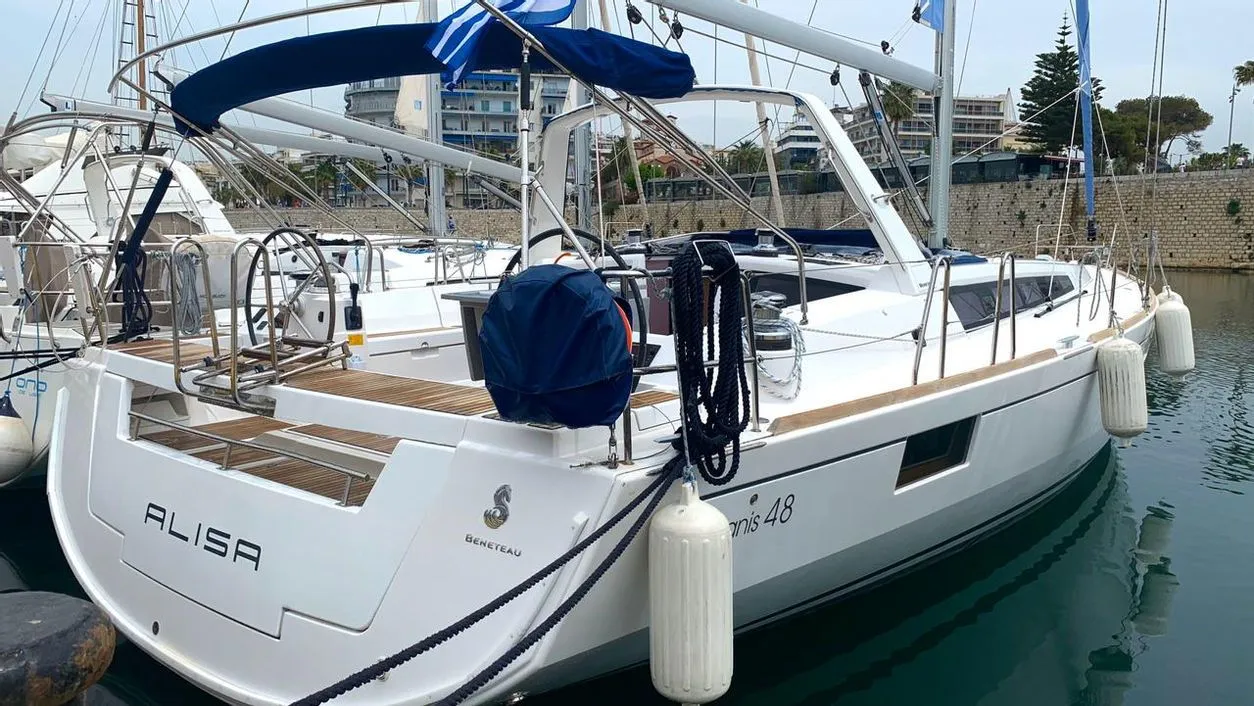 Alisa Charter Boat