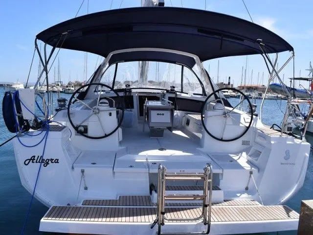 Charter a 14.68m Sailing Yacht Beneteau Oceanis 48 in Carloforte