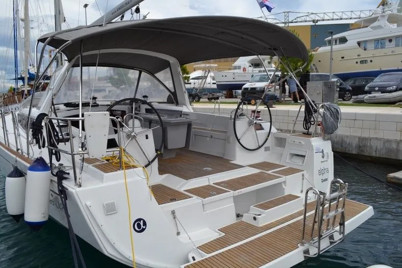 Alpha Charterboot - 3