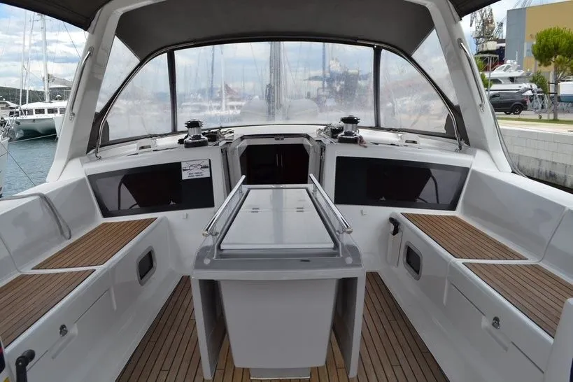 Alpha Charterboot - 4