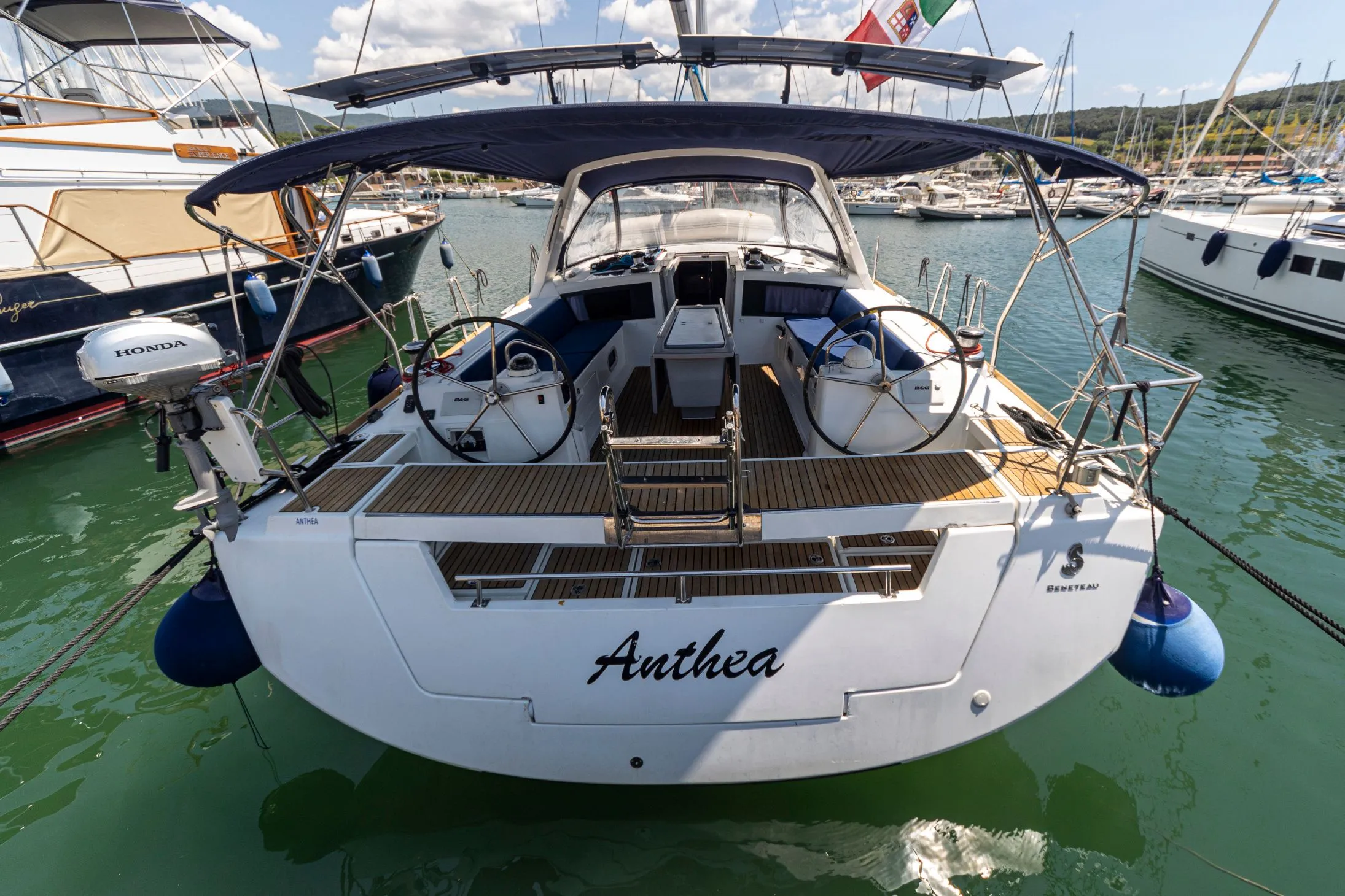 Charter a 14.6m Beneteau Oceanis 48 Sailing Yacht in Puntone di Scarlino