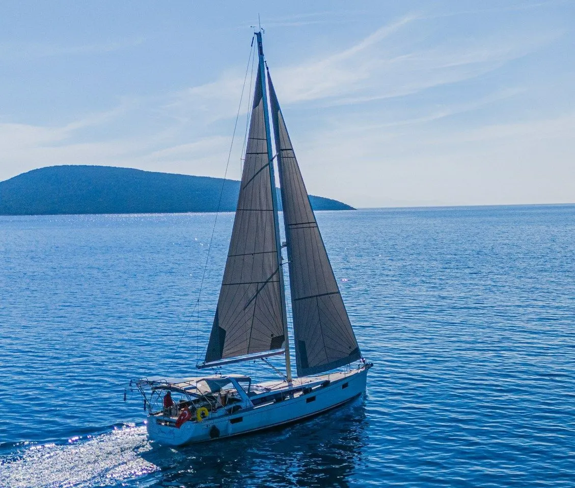 Charter a 14.6m Sailing Yacht in Bodrum