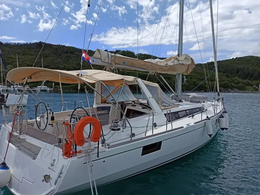 14.6m Kotor Beneteau Oceanis 48 Sailing Yacht Hire