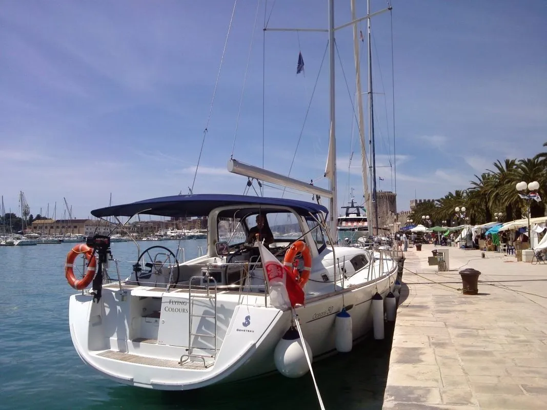 Flying Colours Charter Boat - 3