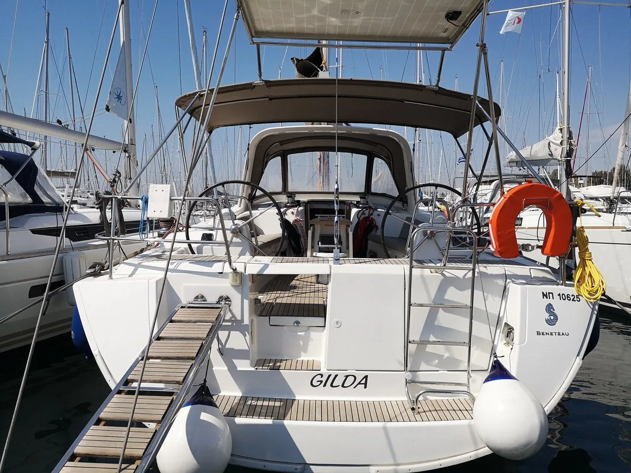 Thano Charterboot - 3