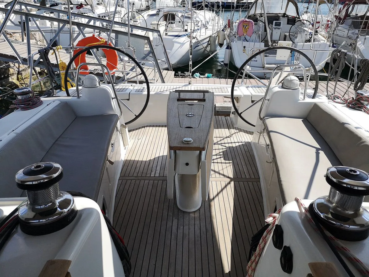 Thano Charterboot - 5