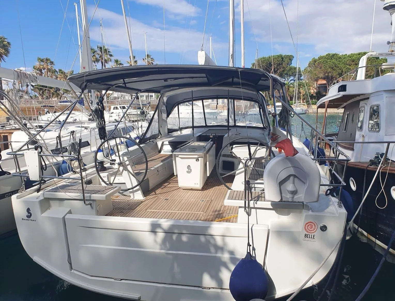 Rent a 15.5m Beneteau Oceanis 51 in Cannigione