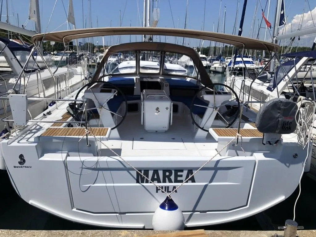 15.94m Medulin Beneteau Oceanis 51 Sailing Yacht Hire