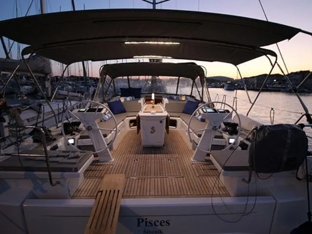 Pisces Mietboot - 3