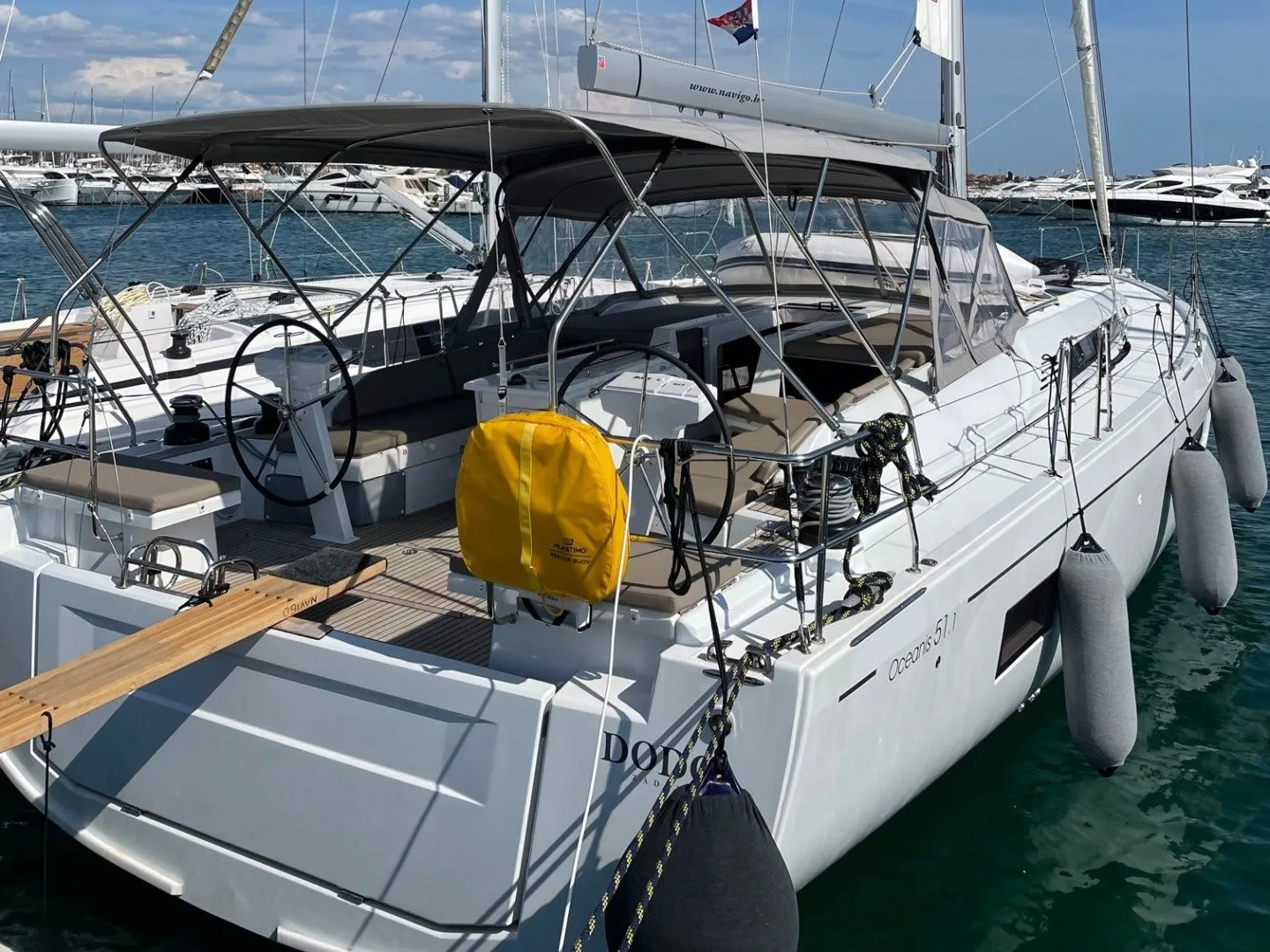 Dodo Charter Boat - 1