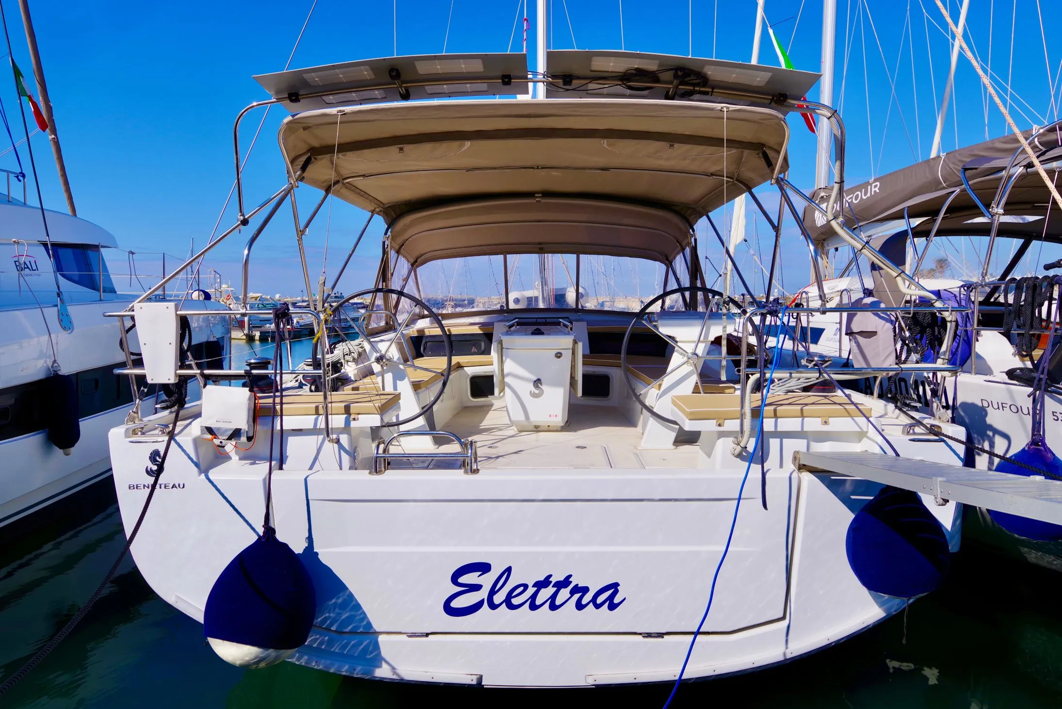Explore Castellammare di Stabia on a 15.94m Rental Sailing Yacht