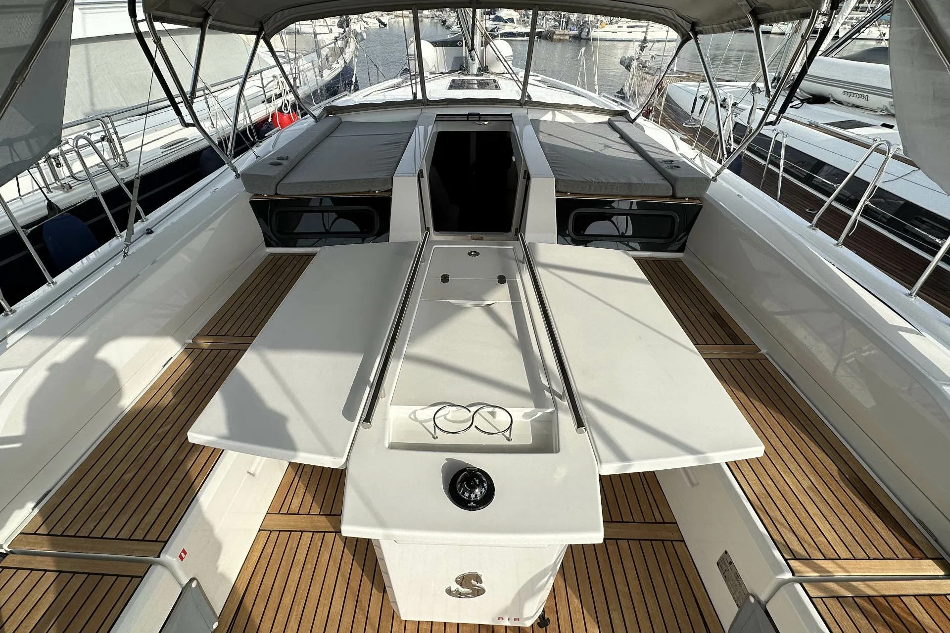 Flipper Charter Boat