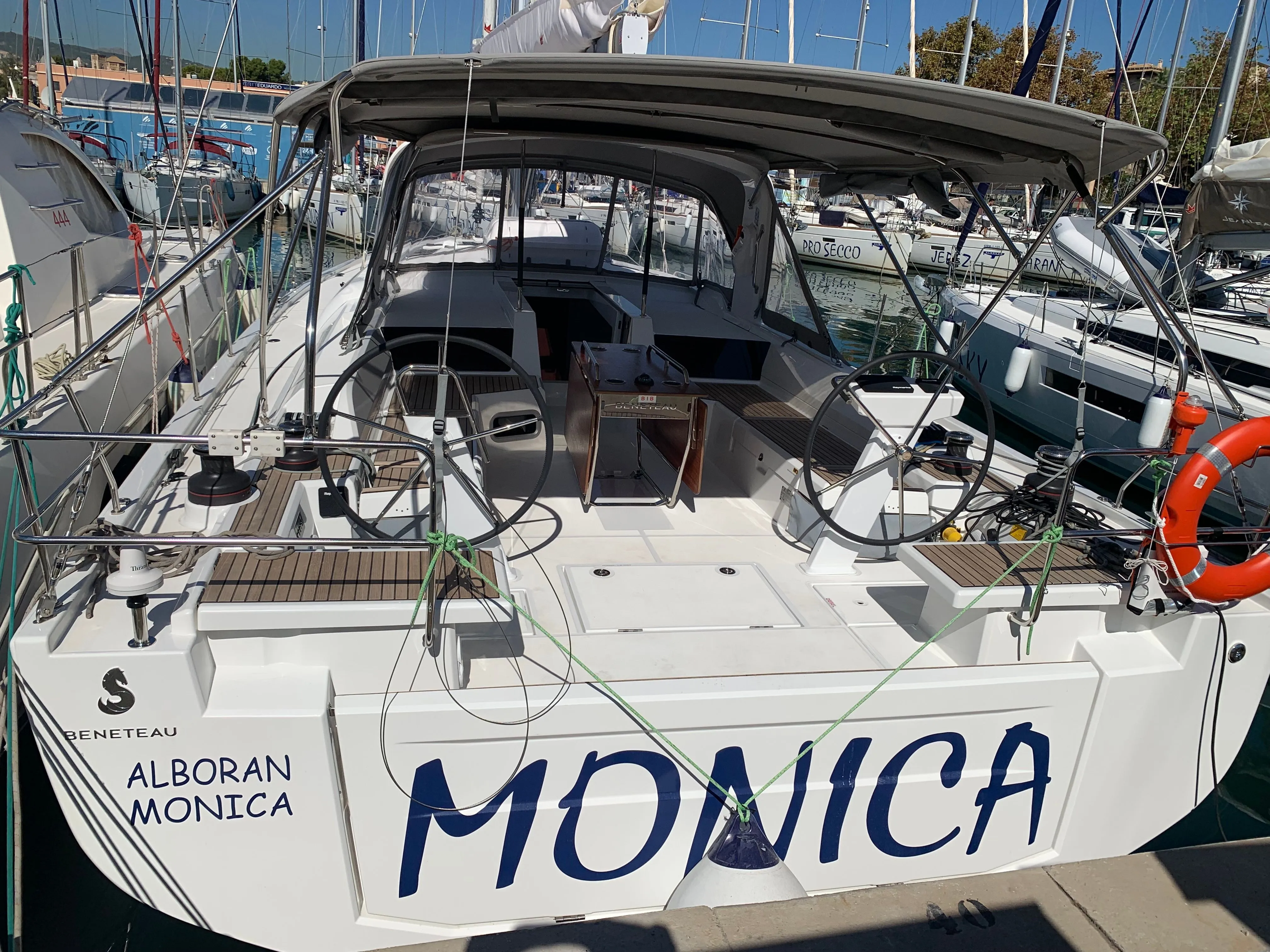Rent a 15.94m Boat in Las Palmas de Gran Canaria
