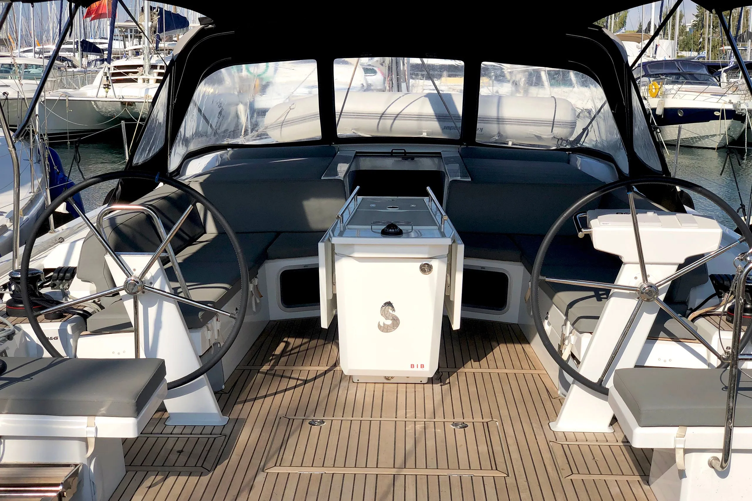 Explore Athens on a 15.94m Rental Boat