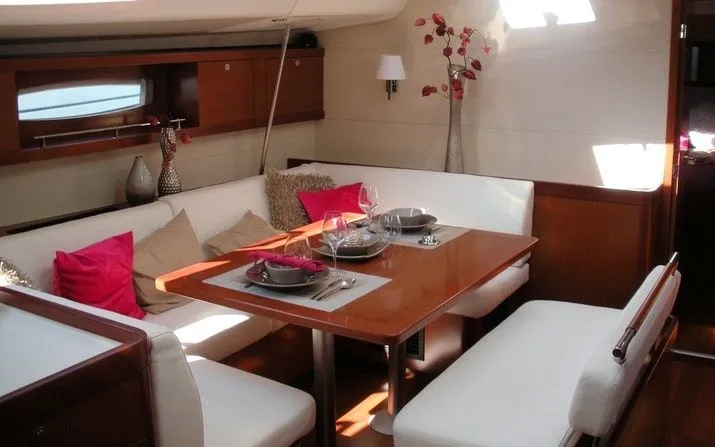Altais Charter Boat