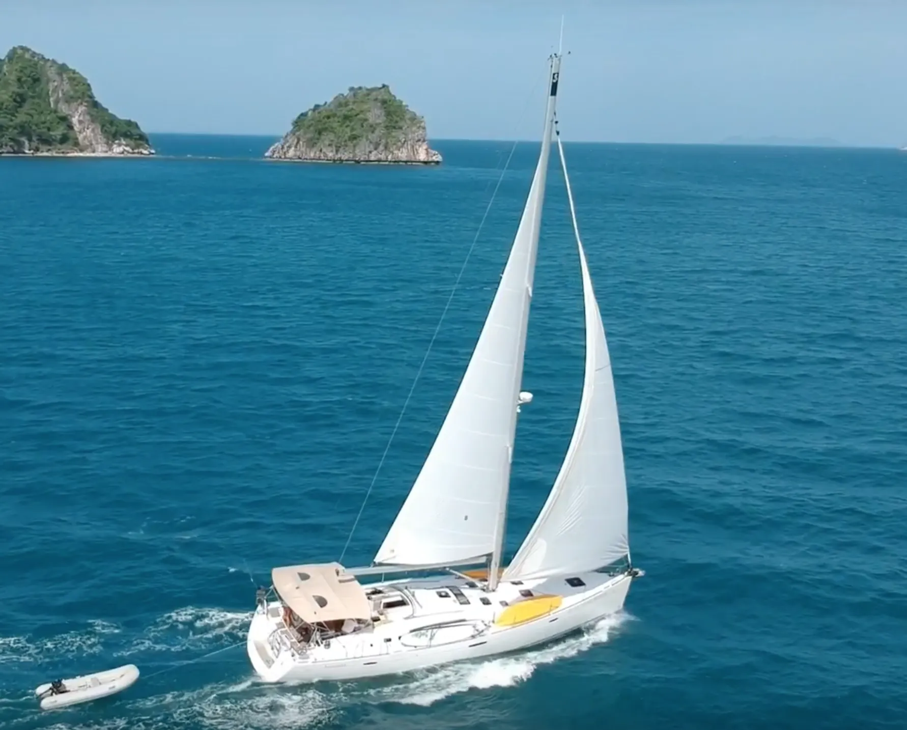 16.7m Ko Chang Beneteau Oceanis 54 Sailing Yacht Hire