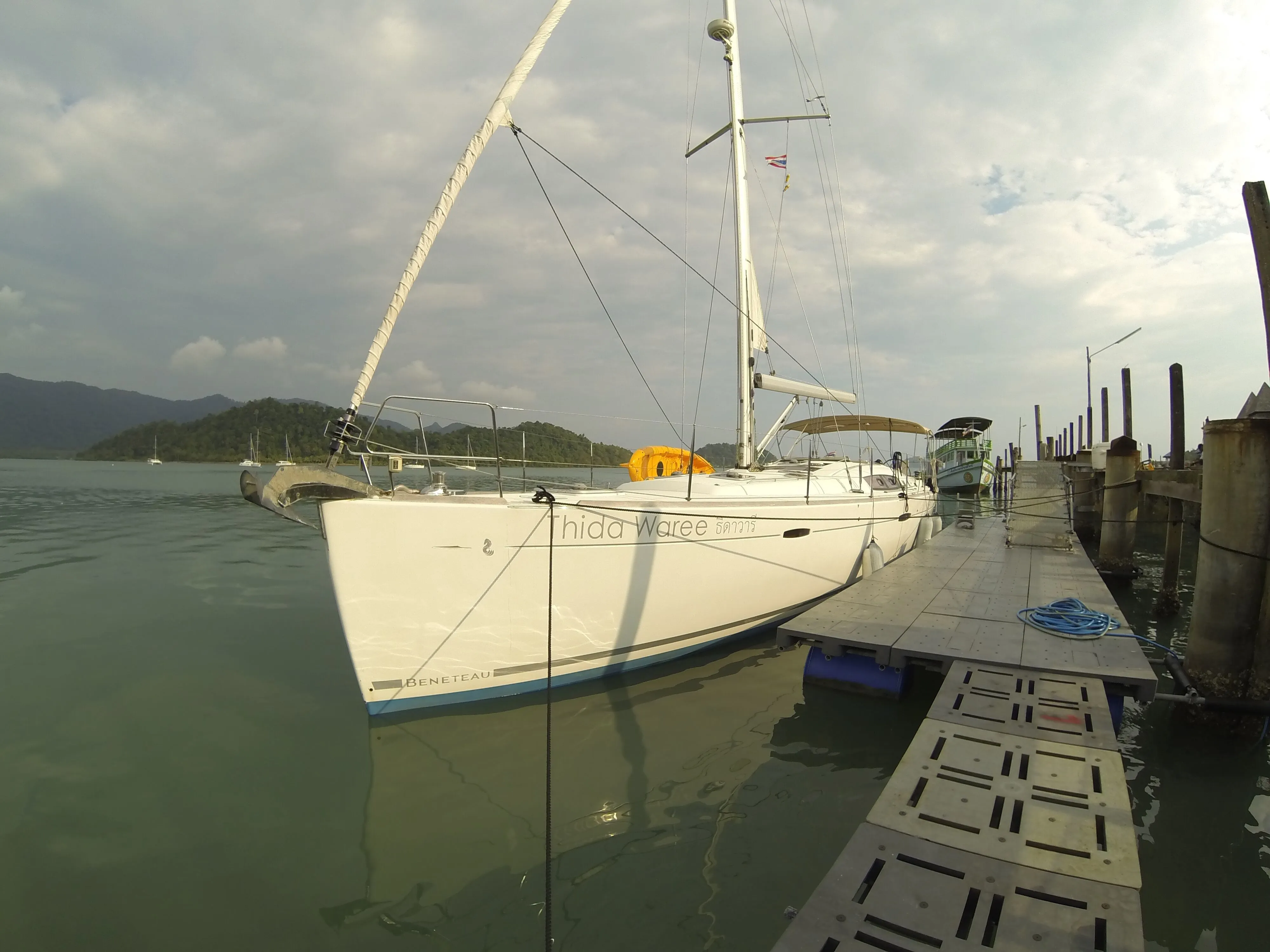 Thidawaree Charter Boat