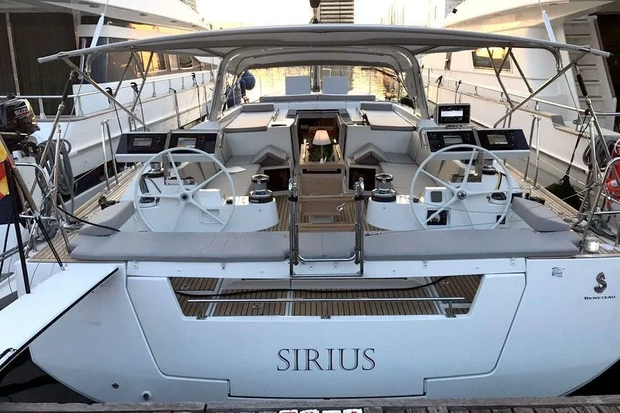 Sirius Charter Boat - 1