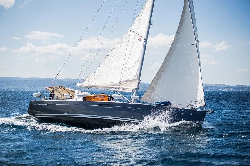 Queen Axiera Charterboot - 4