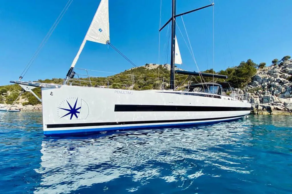 Rent a 19.07m Beneteau Oceanis 62 Sailing Yacht in Elliniko