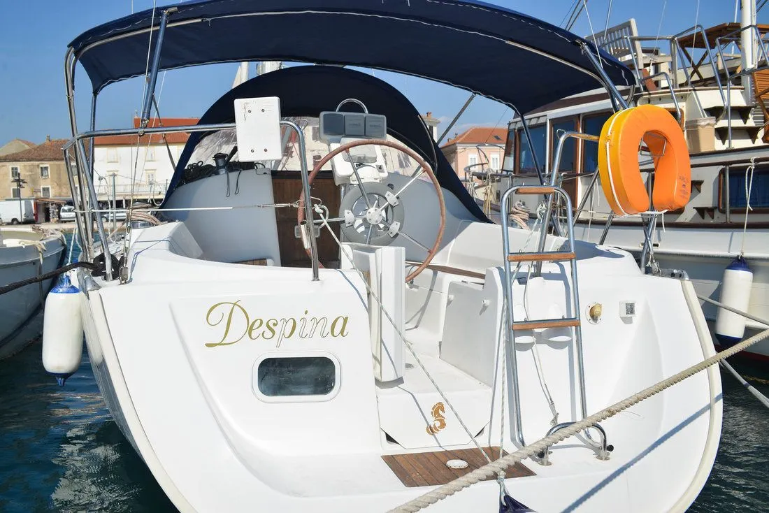 Despina Charterboot - 3