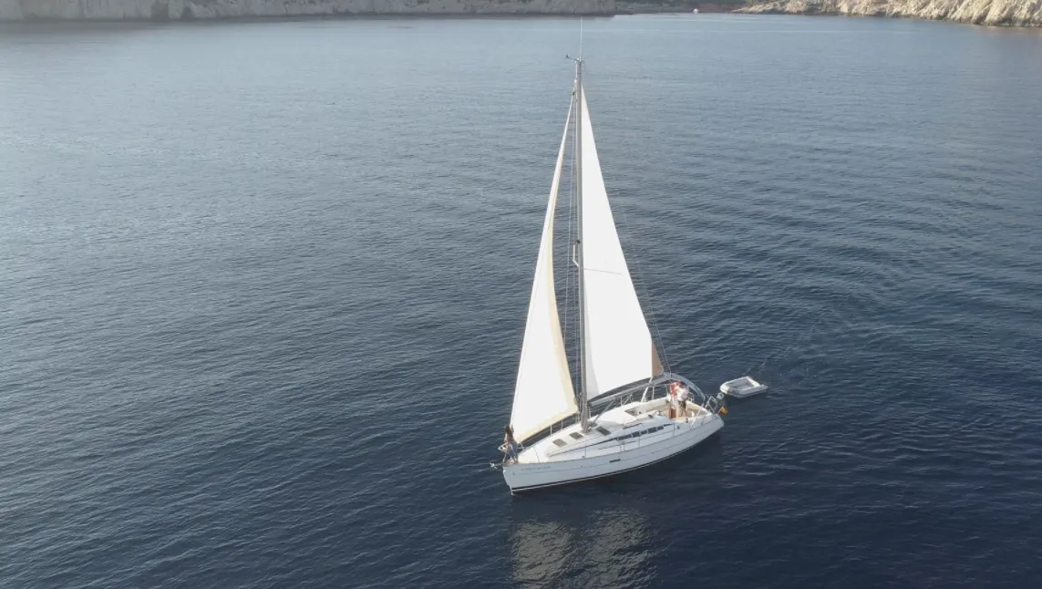 Llum Charter Boat