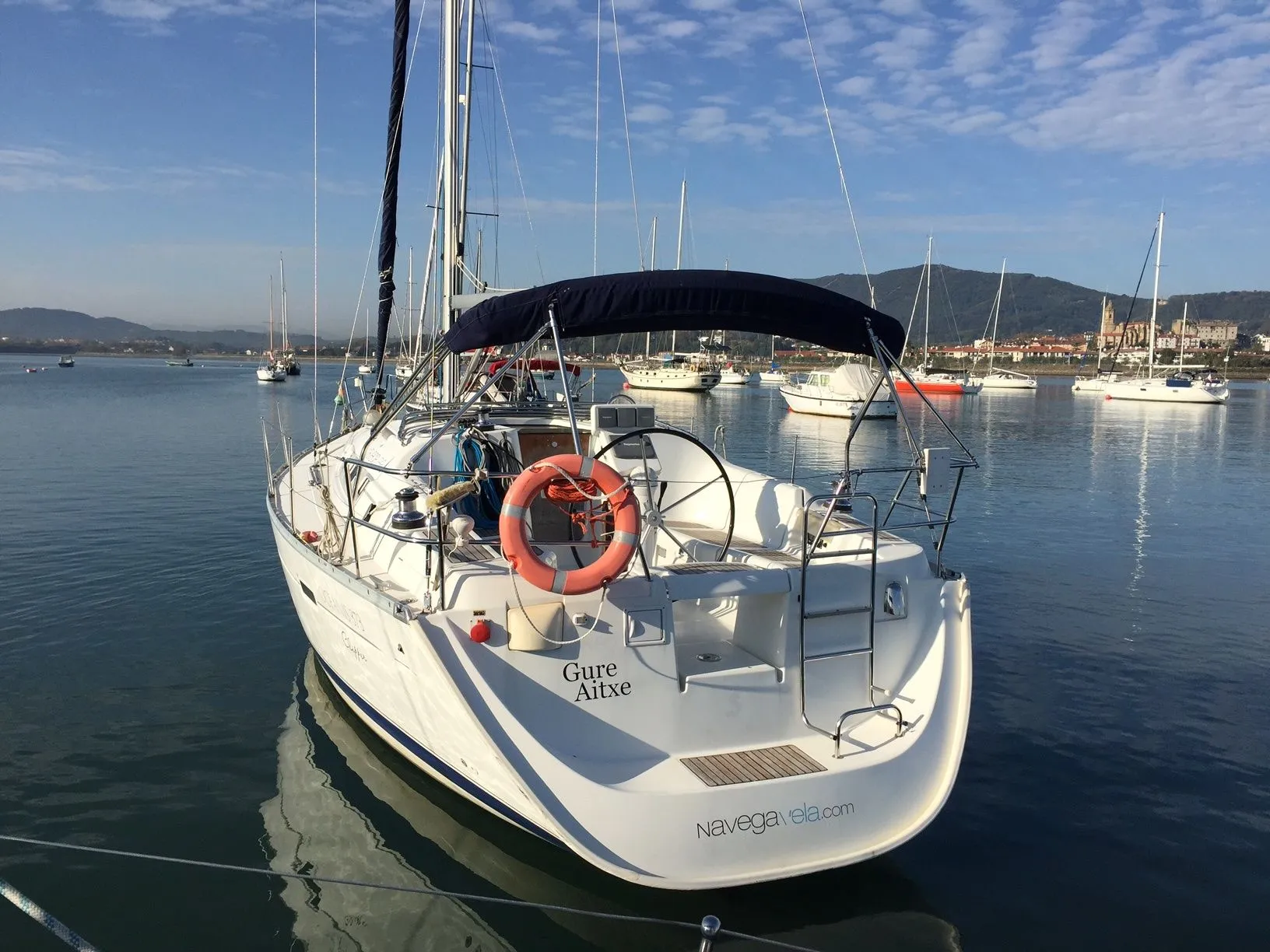 Explore Hondarribia on a 11m Rental Sailing Yacht Beneteau Oceanis Clipper 373