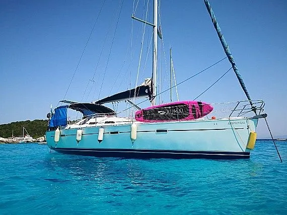 Rent a 12.5m Sailing Yacht Beneteau Oceanis Clipper 393 in Lefkada
