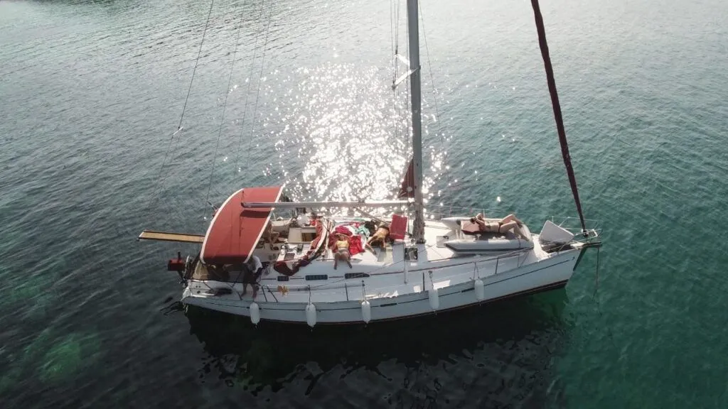 Okeanis Charter Boat