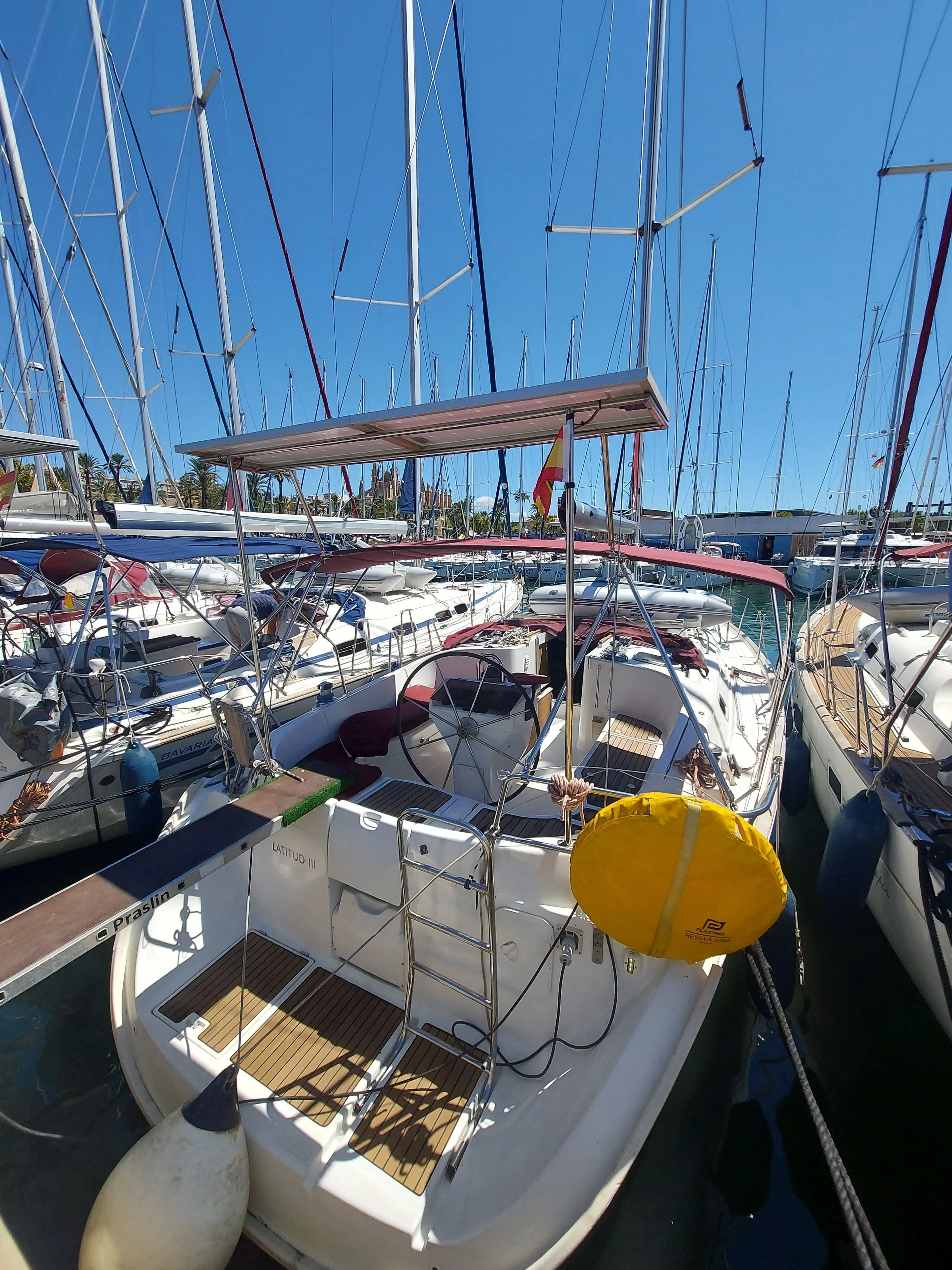 Latitud 3 Kiralık Teknesi - 3